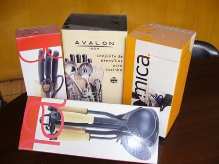 جودة  Customizable Rectangular Cardboard Express Shipping Box مصنع